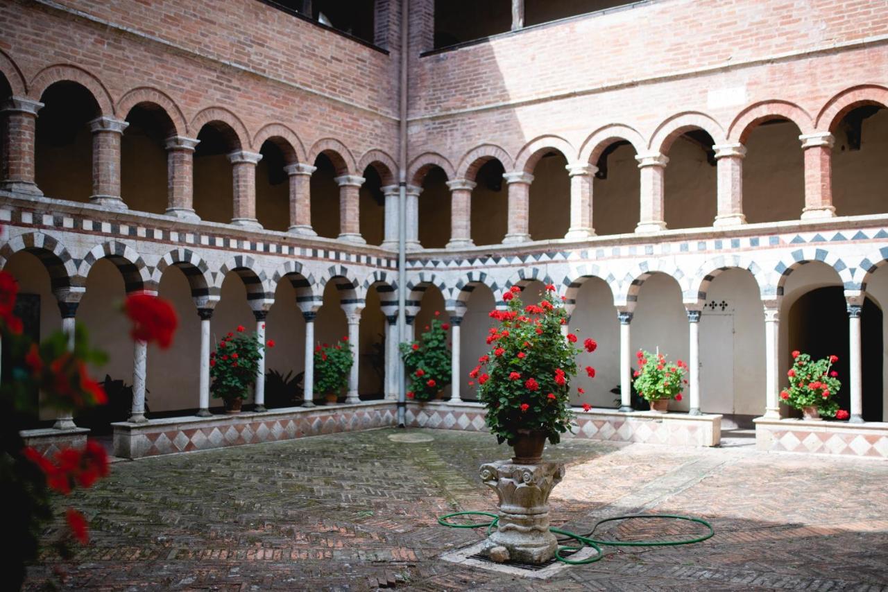 Antico Borgo Di Torri Bed & Breakfast Sovicille Bagian luar foto