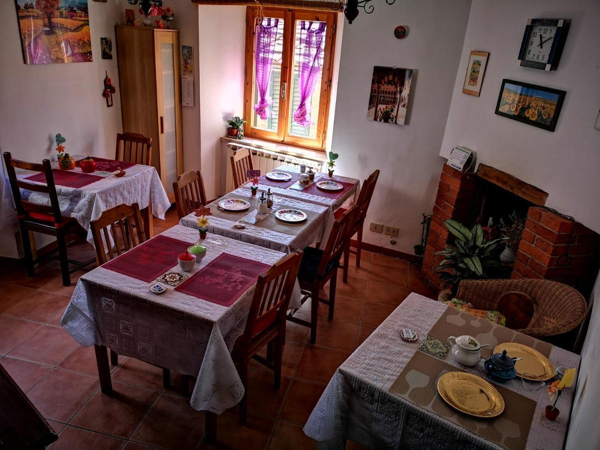 Antico Borgo Di Torri Bed & Breakfast Sovicille Bagian luar foto