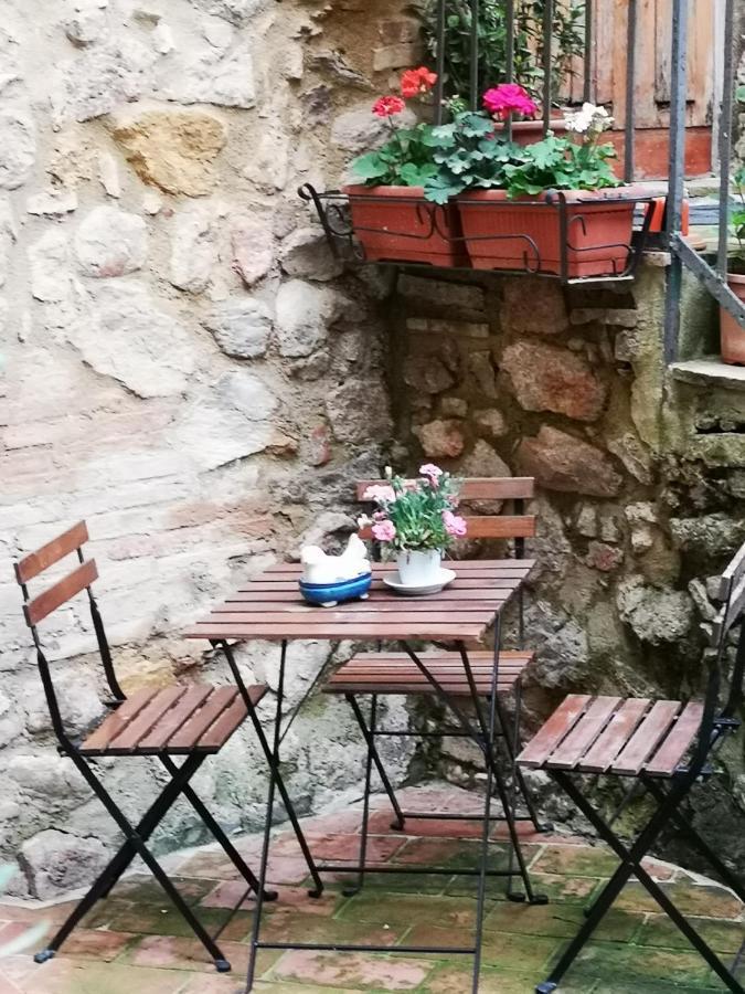 Antico Borgo Di Torri Bed & Breakfast Sovicille Bagian luar foto