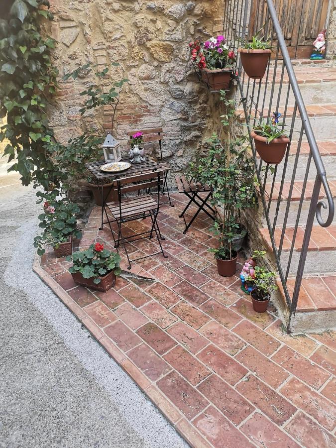 Antico Borgo Di Torri Bed & Breakfast Sovicille Bagian luar foto