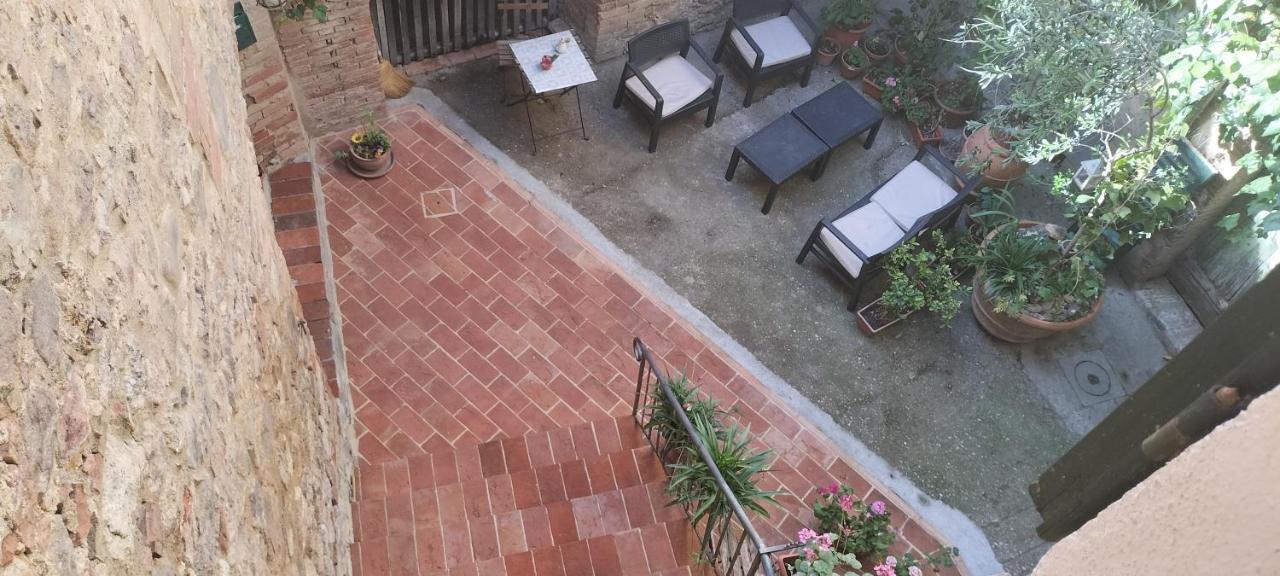 Antico Borgo Di Torri Bed & Breakfast Sovicille Bagian luar foto