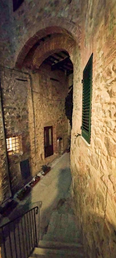 Antico Borgo Di Torri Bed & Breakfast Sovicille Bagian luar foto