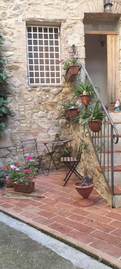 Antico Borgo Di Torri Bed & Breakfast Sovicille Bagian luar foto