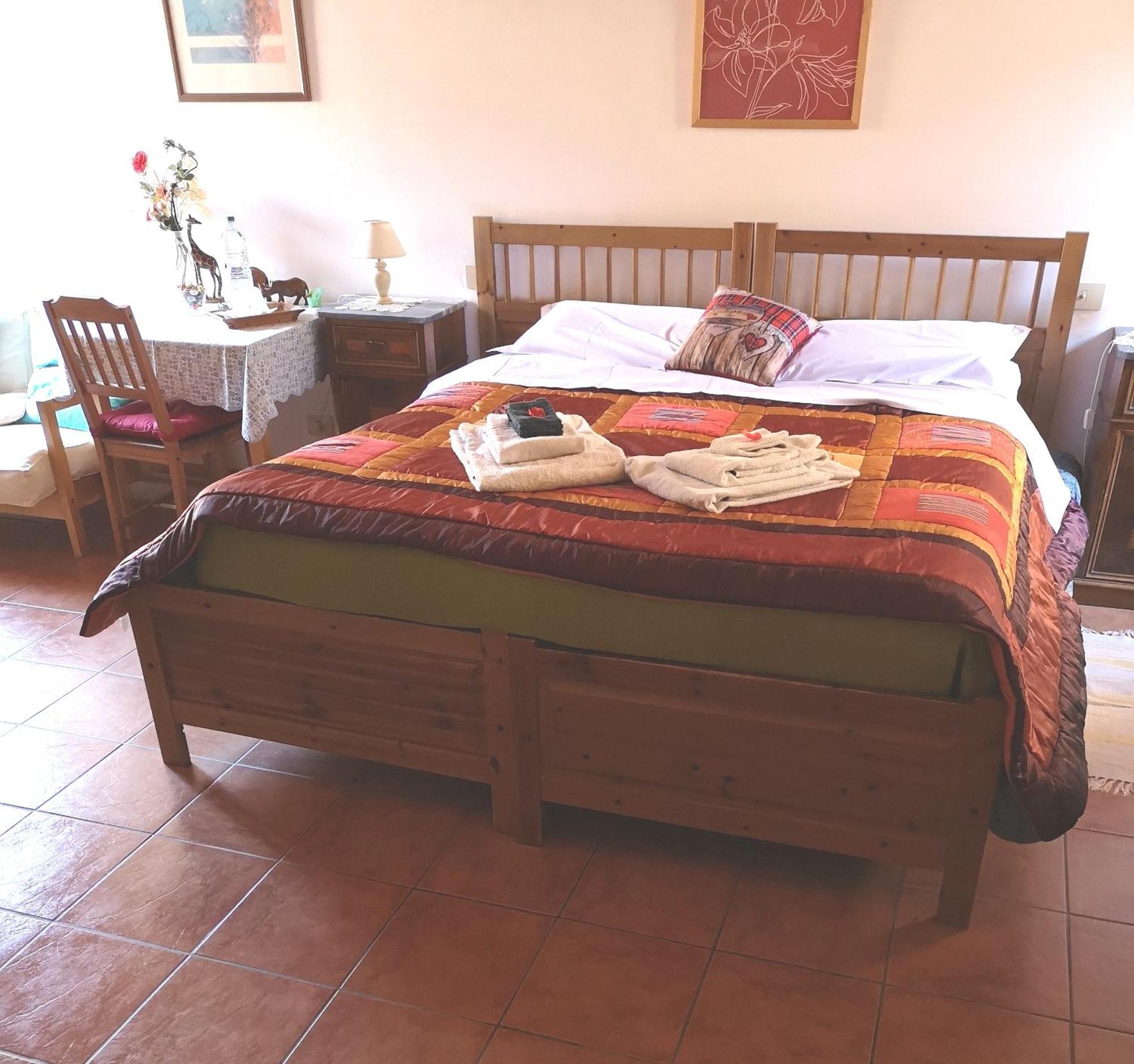 Antico Borgo Di Torri Bed & Breakfast Sovicille Bagian luar foto